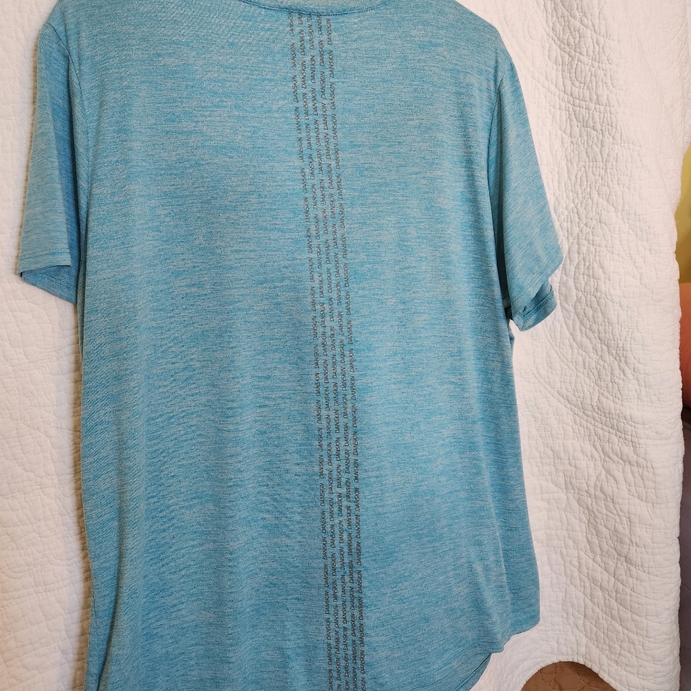 T-shirt - Picture 2 of 2